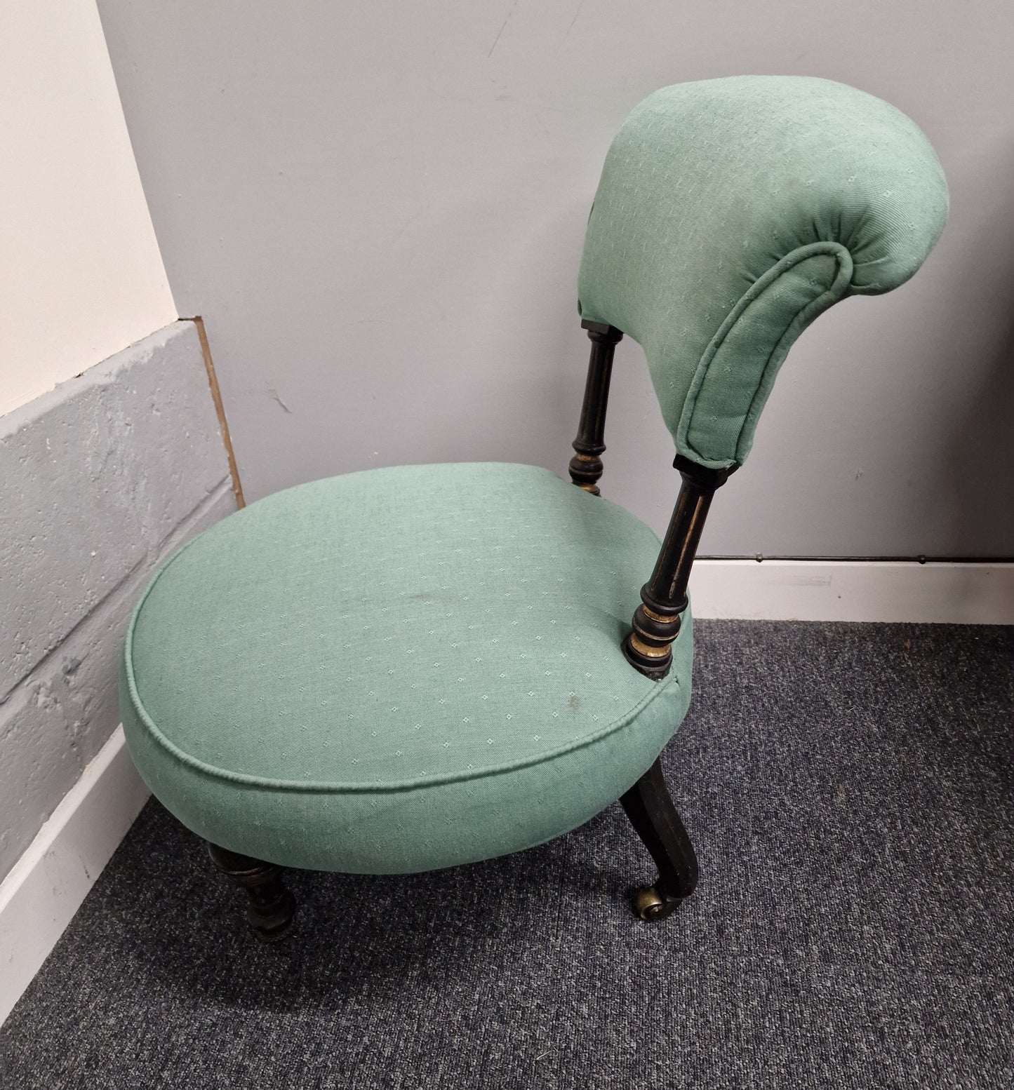 Antique Low Bedroom Chair Nursing Chair